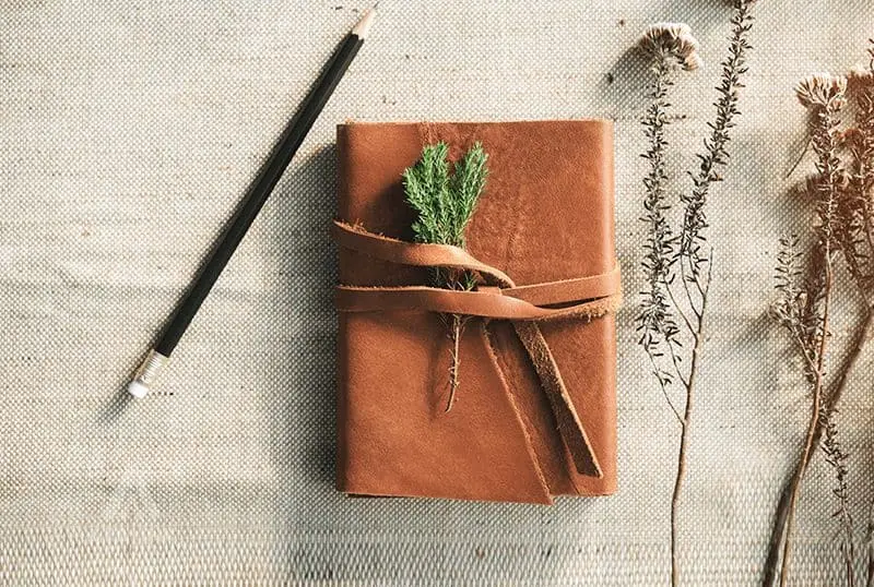 Cần tìm hiểu về chính sách nhập khẩu sổ tay 2025