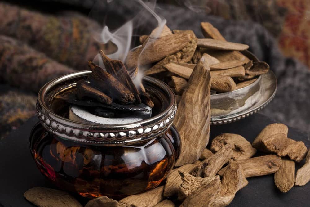 Thủ tục xuất khẩu trầm hương: Lợi thế và thách thức