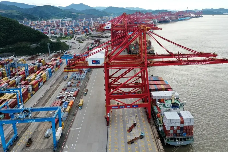 Cảng Ningbo là một trong những cảng quan trọng bậc nhất ở Trung Quốc và trên thế giới